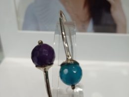 Pulsera de plata de ley de rubí y calcedonia